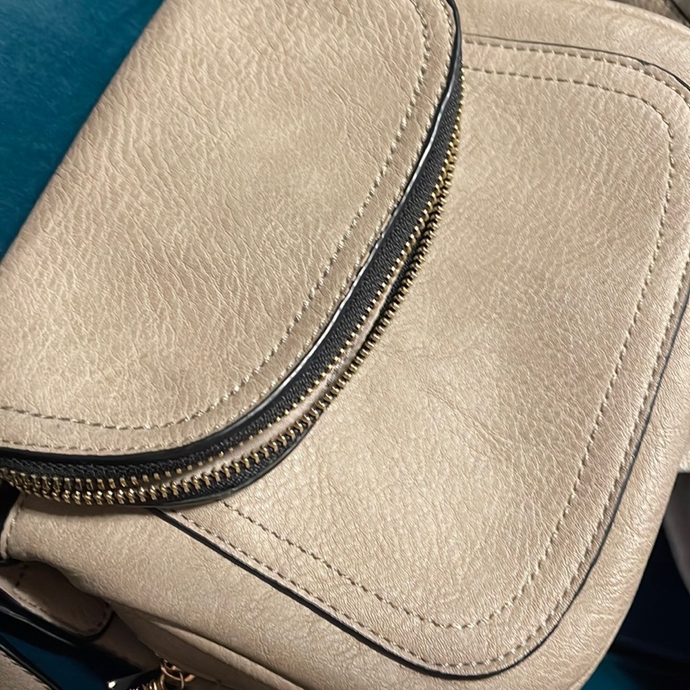 Dasein Women's Purse cream Gold Crossbody Vegan PU Faux Leather Buffalo Texture